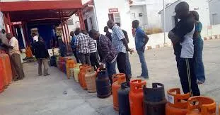 FG stops export of cooking gas to crash price