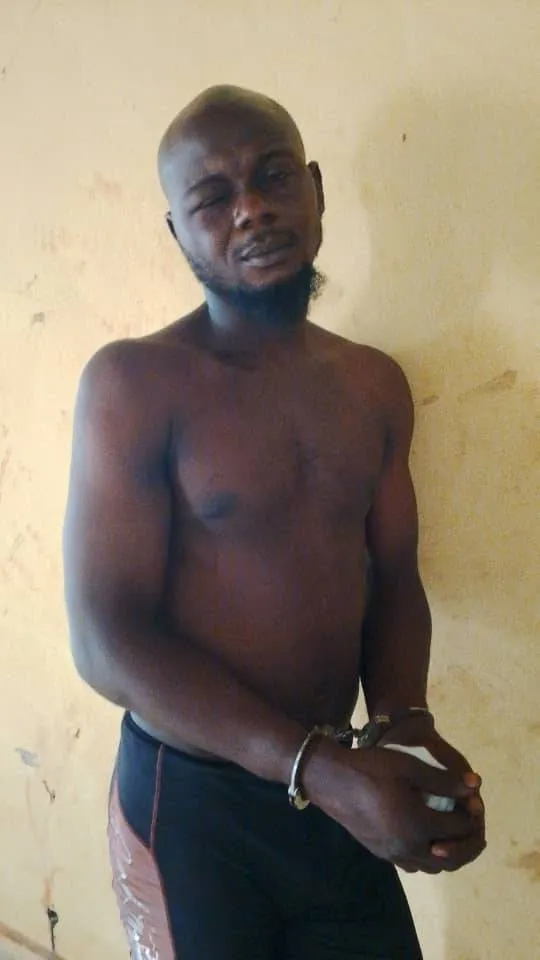 Kogi vigilante arrests suspected armed robber, recovers pistol, counterfeit naira notes and vehicle loaded with stolen properties