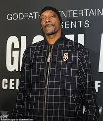 Rapper Snoop Dogg's petition to seal 1993 mu&der charge is granted 28 years after acquittal in gang member's sh00ting