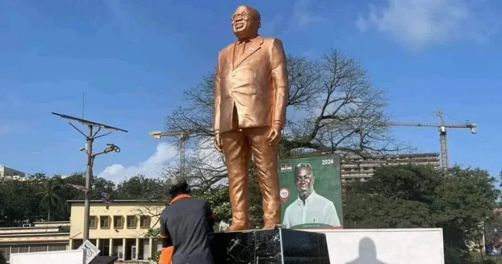 Ghana's President Nana Akufo-Addo Unveils His Statue See the Iconic Photos 