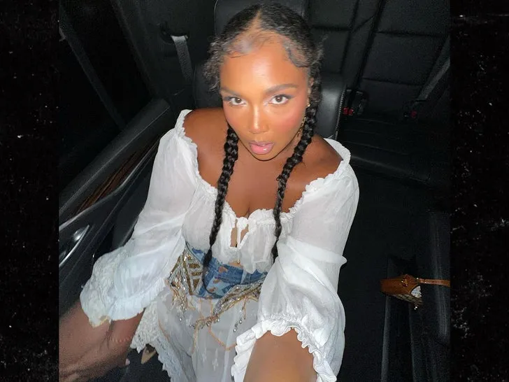 Lizzo Stuns Fans with Incredible Weight Loss Transformation: See the Photos