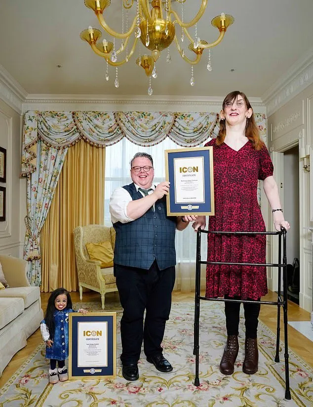 London Landmark Event: World's Tallest and Shortest Women Meet for the First Time