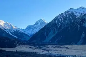 Tragedy on Aoraki: Three Climbers Die in New Zealand's Deadly Fall