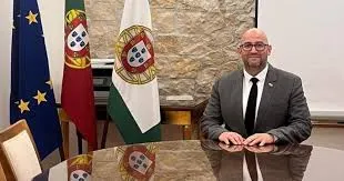 Portuguese Politician's Airport Scandal: Suitcase Theft Allegations Explained