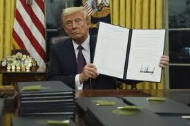 Trump's Bold Move: Pardons 1,500 Capitol Insurrection Defenders