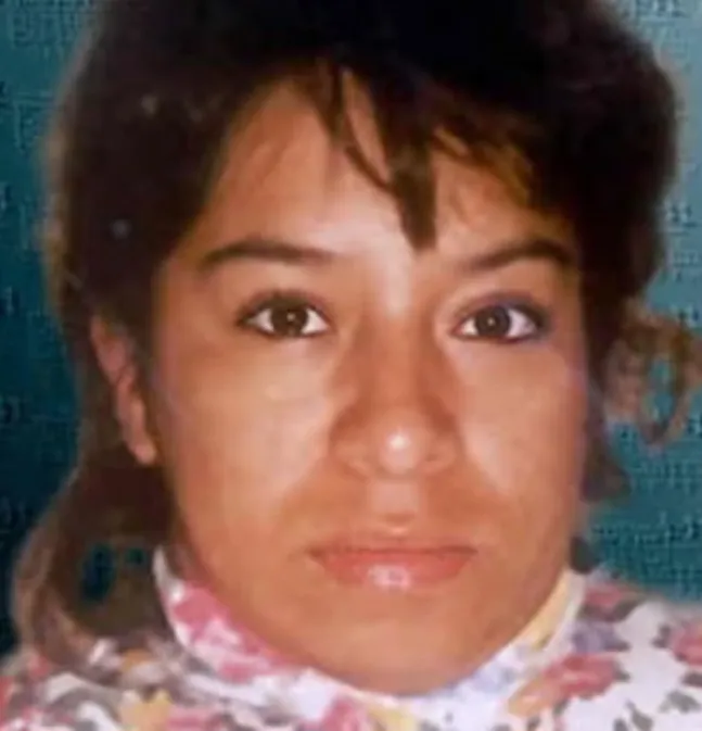 Missing Woman Reunited with Family After 25 Years